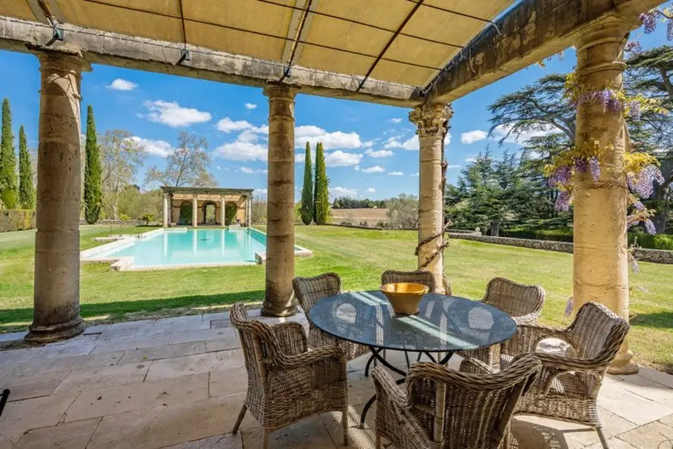 Maison d'exception dans le Lubéron 9