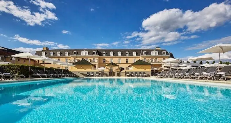 Mercure Chantilly 15