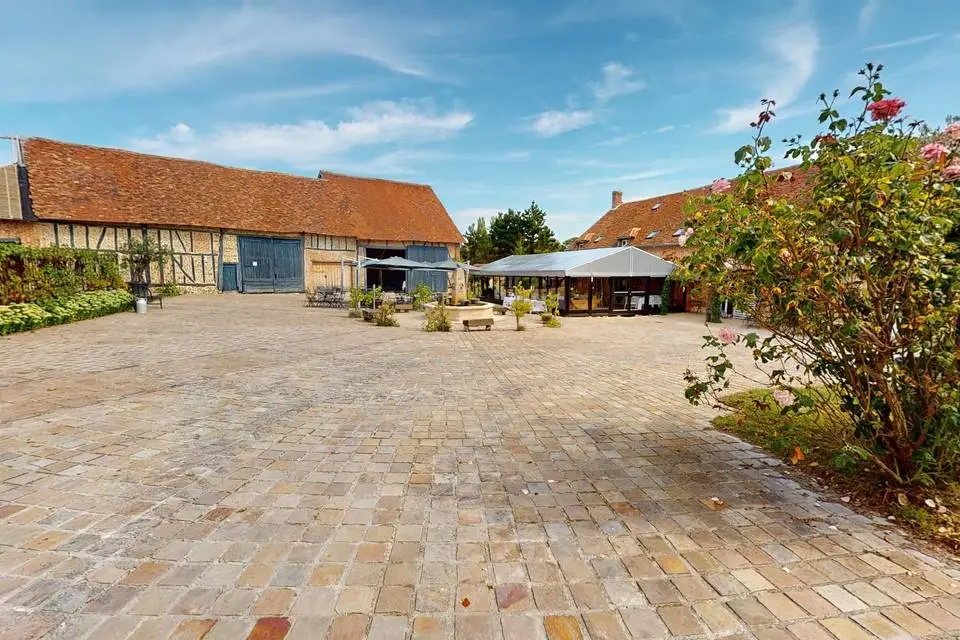 Les Maisons Blanches