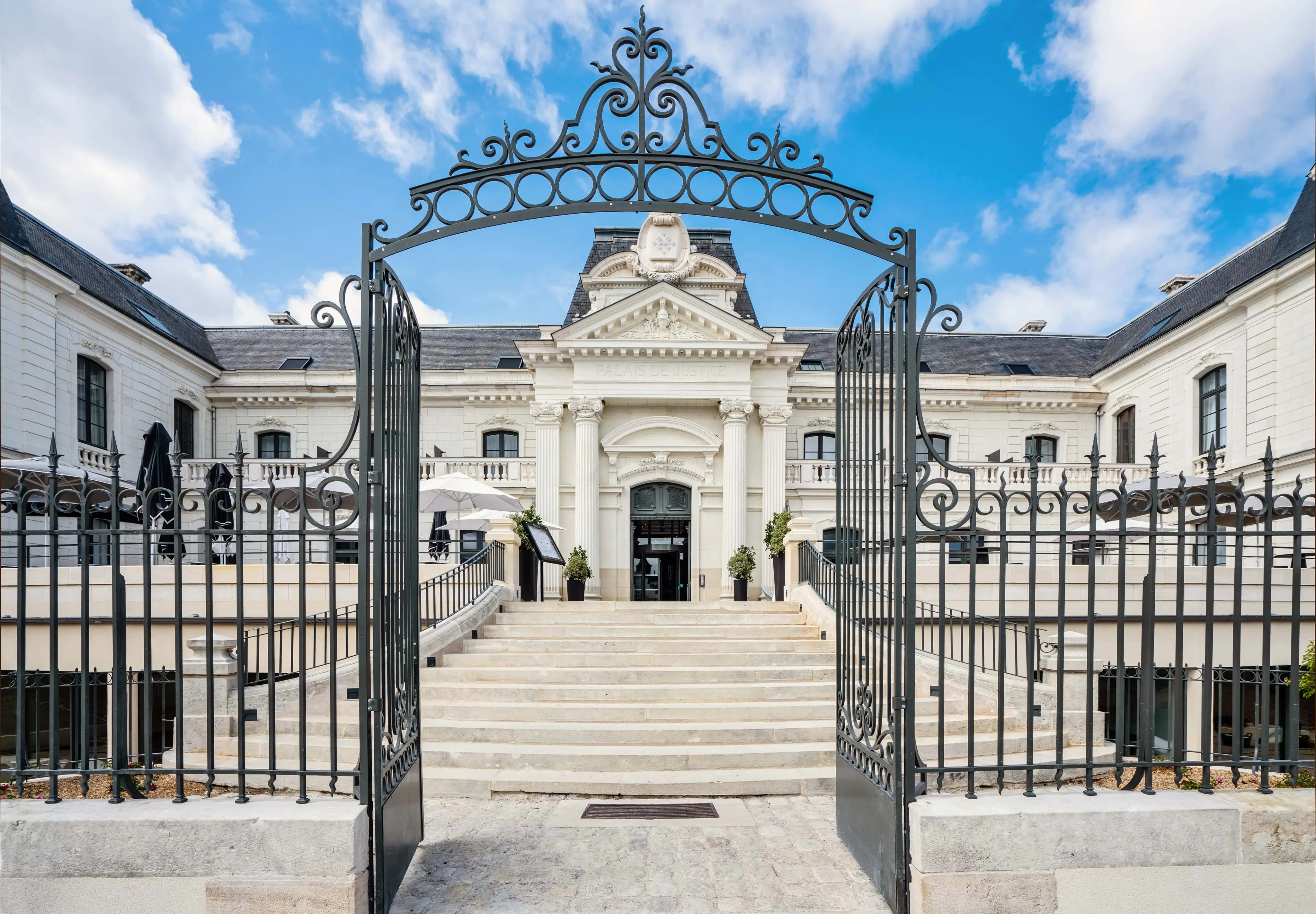 Best Western Premier Hôtel de la Cité Royale 2