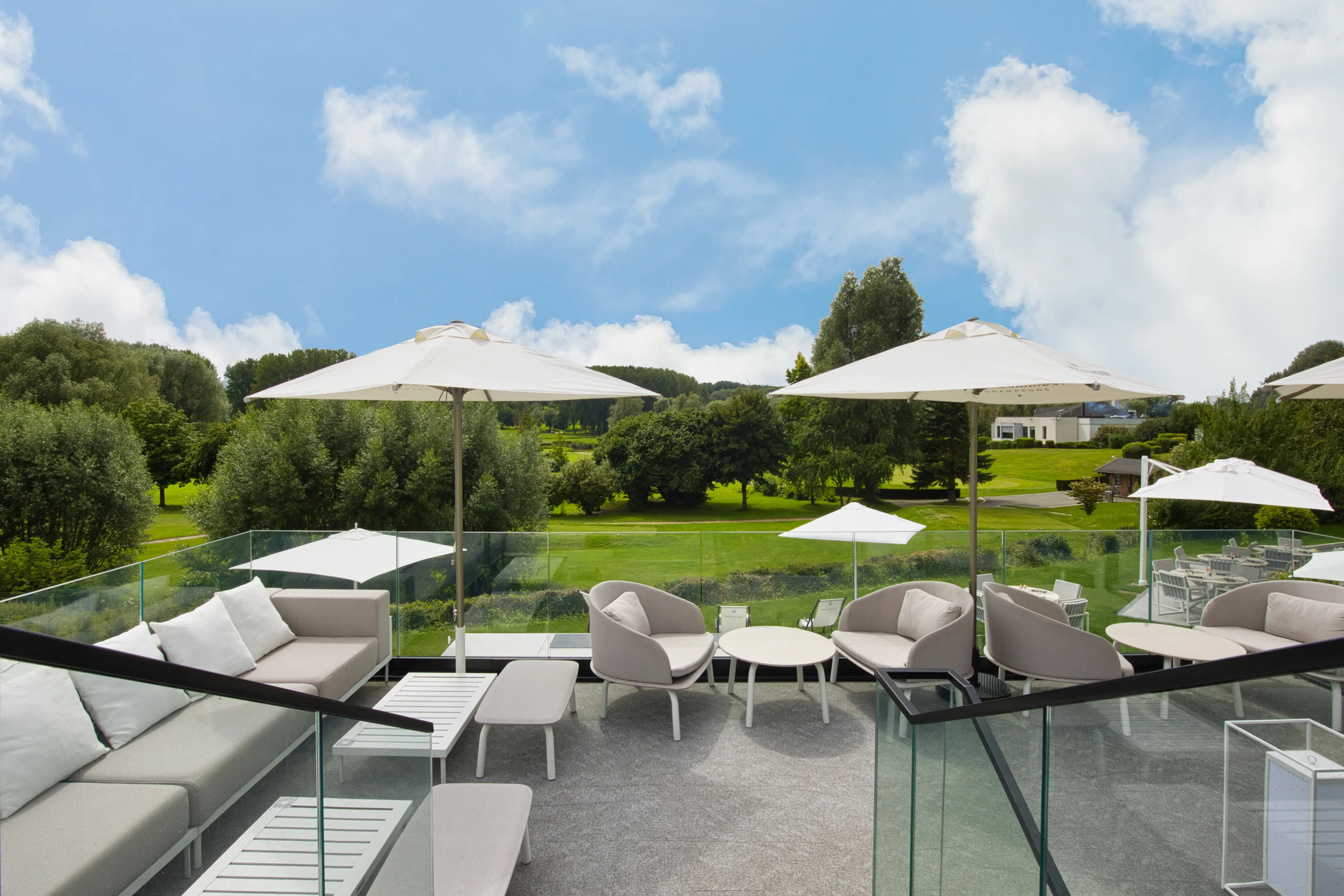 Best Western Plus Le Fairway Hôtel & Spa Golf 9
