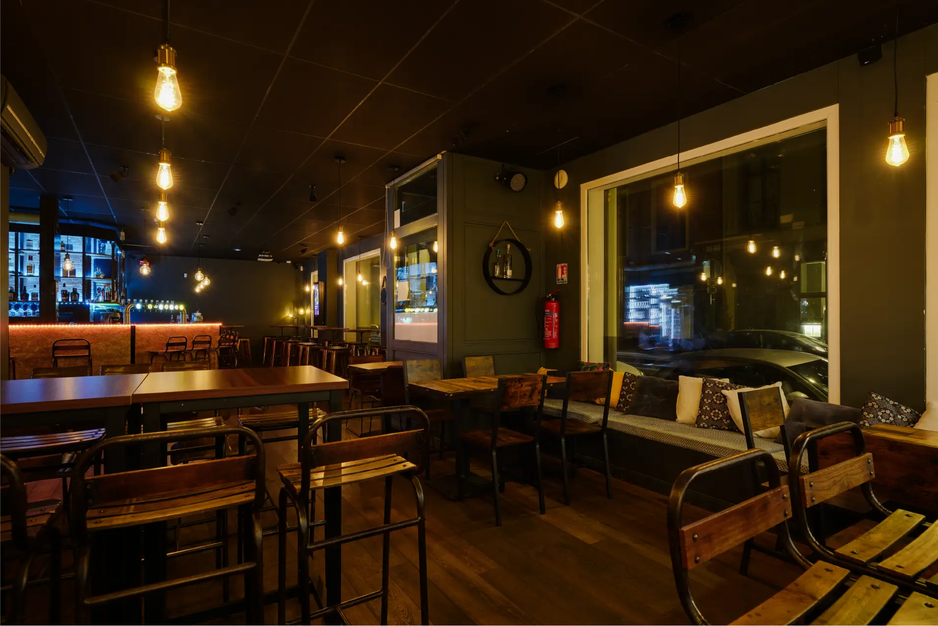 Genever Bar 4