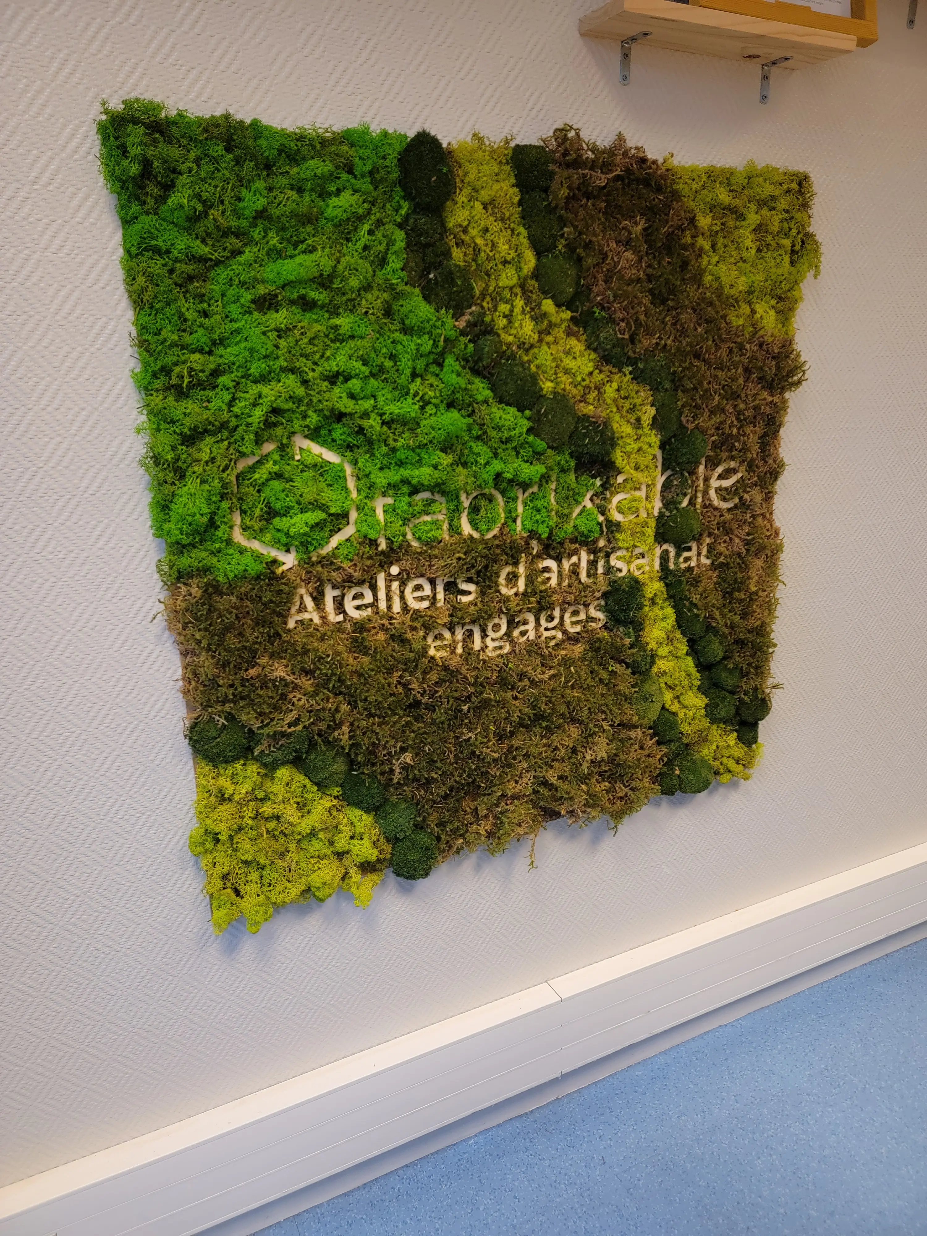 Réalisez votre fresque végétale personnalisée