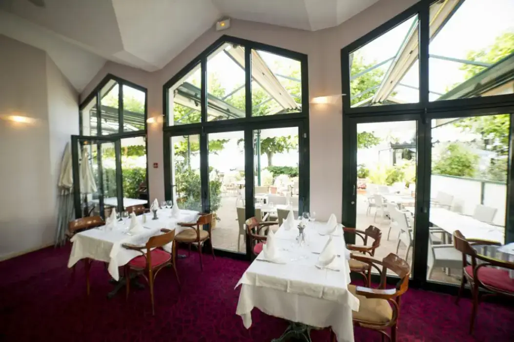 Hôtel Excelsior 3