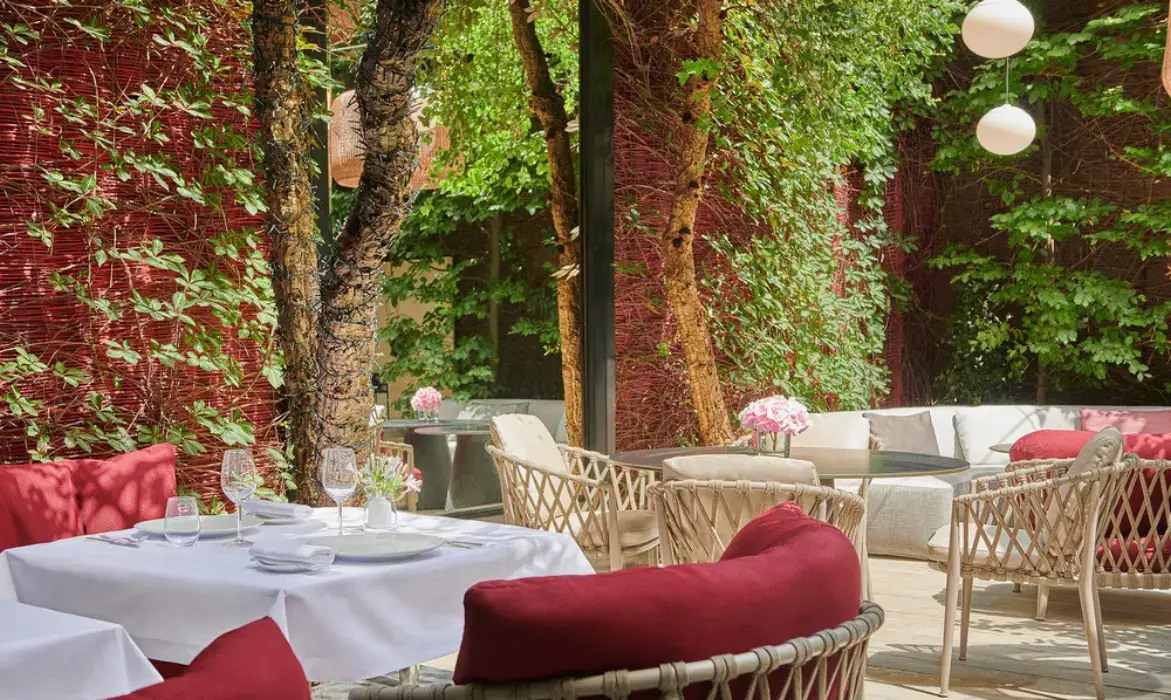 Hôtel Lancaster 9