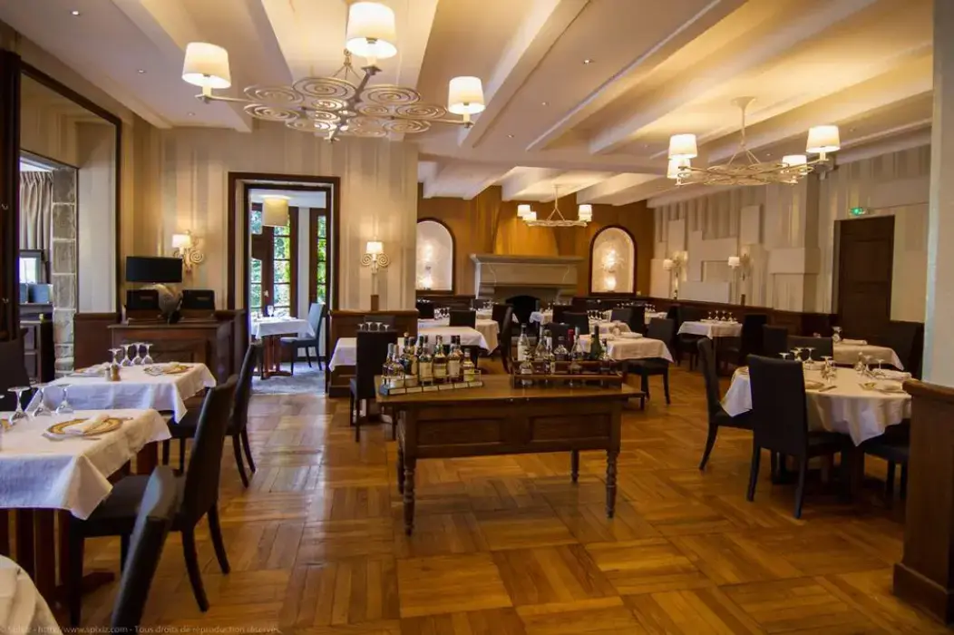 Hotel du Chateau 4