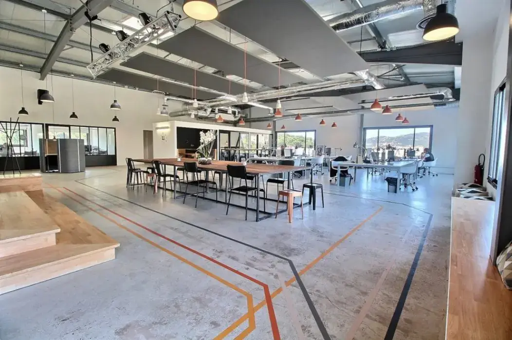 Empire Cowork 4