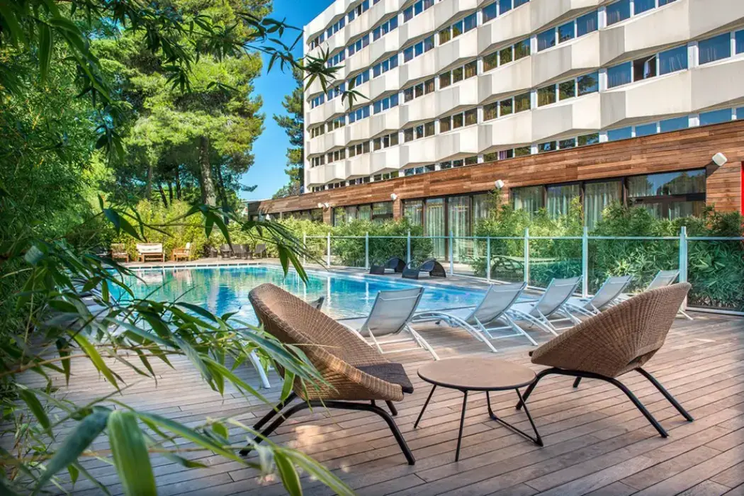 Hôtel C-Suites