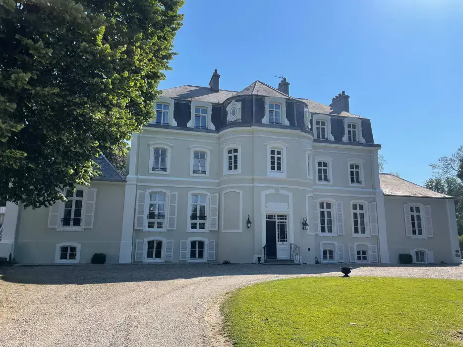 Hôtel Château Cléry 2