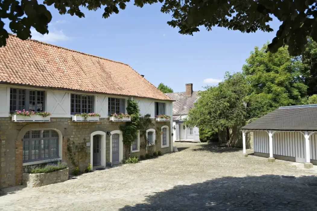 Hôtel Château Cléry 4