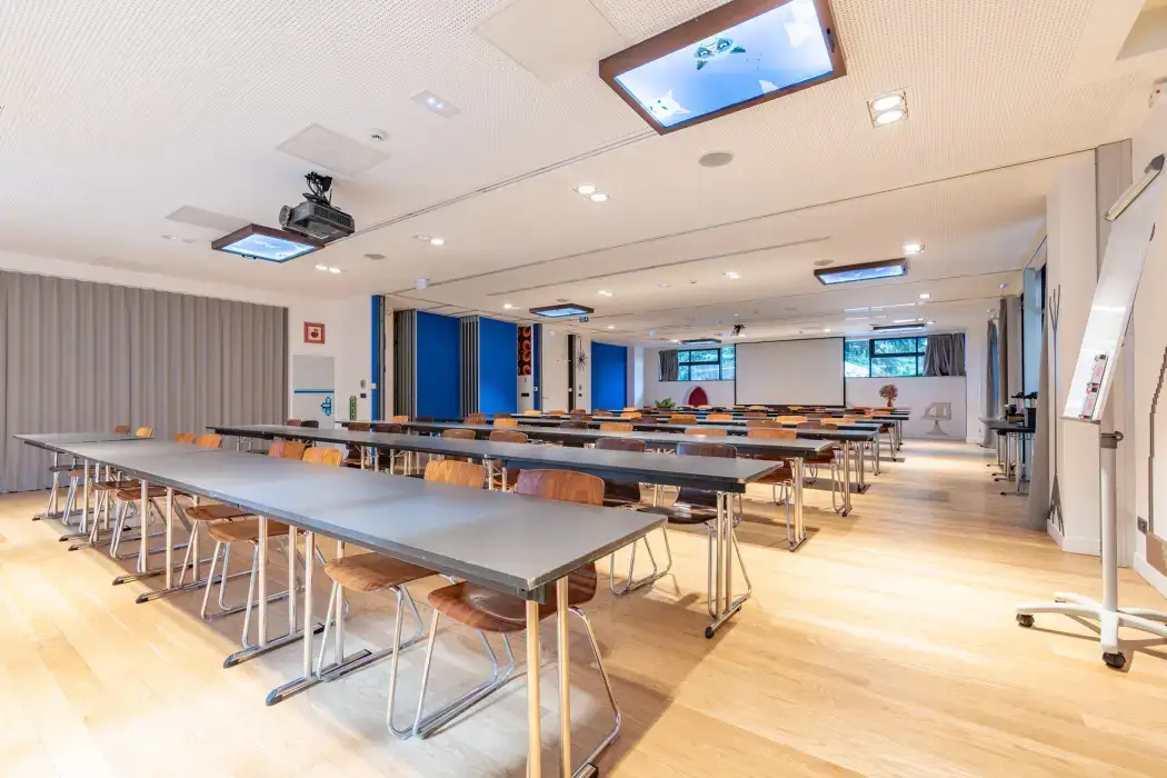 Yooma Urban Lodge 9