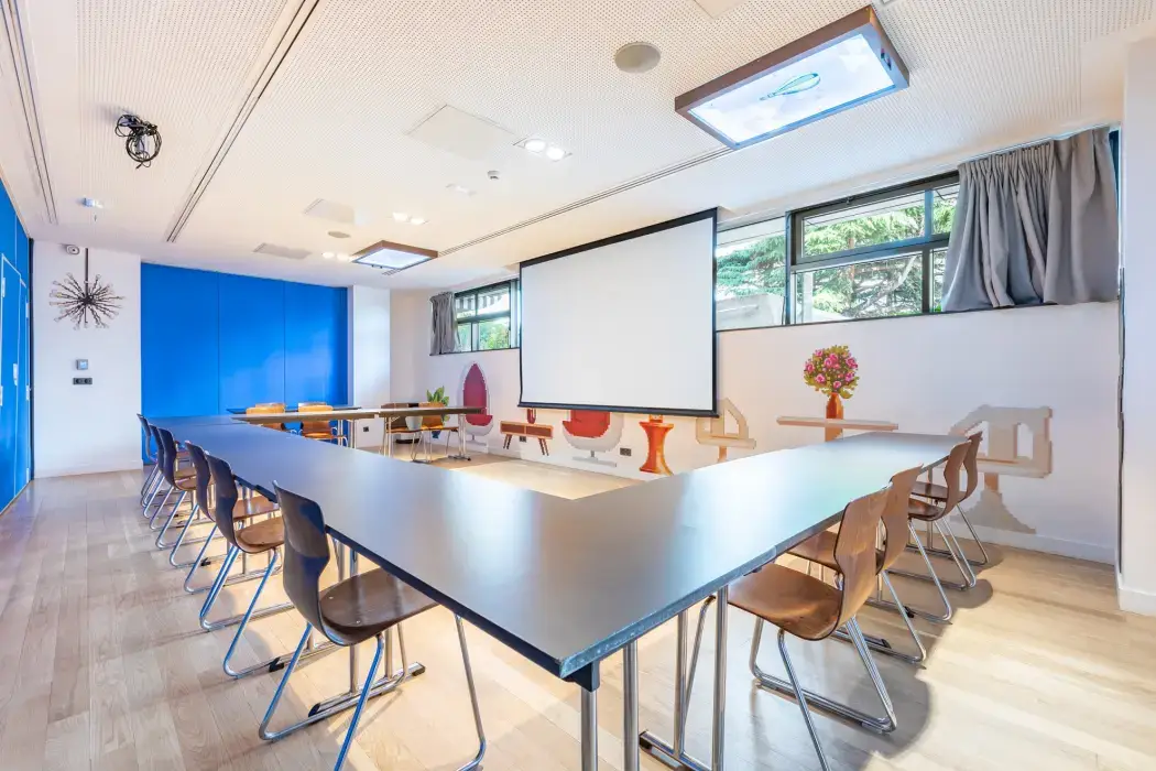 Yooma Urban Lodge 10