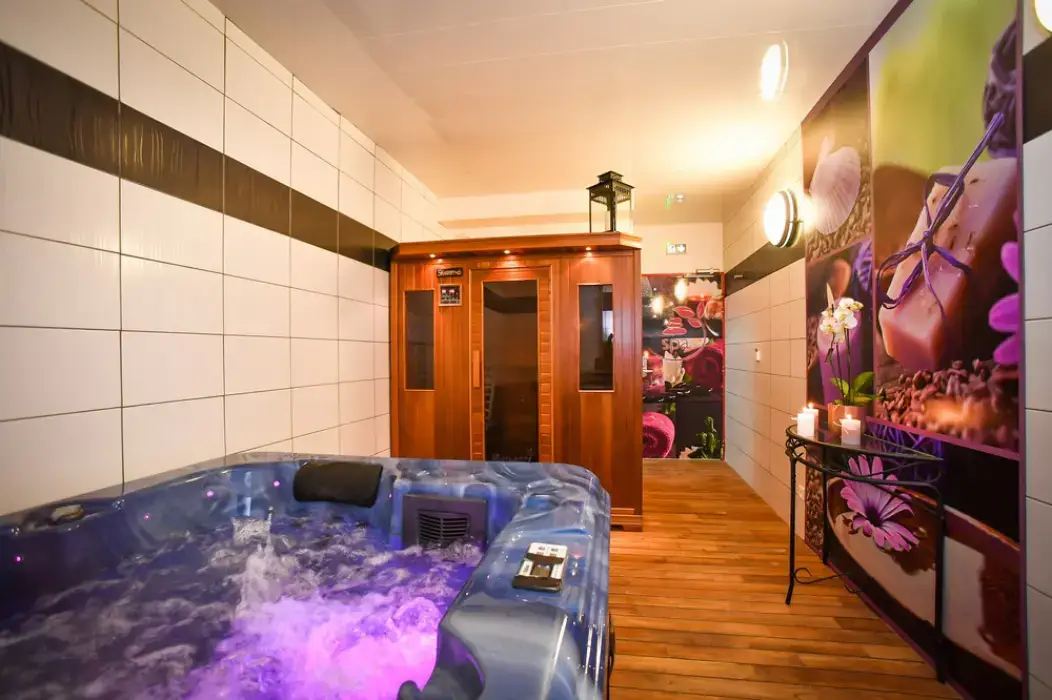Brit Hotel Saint-Lô 6