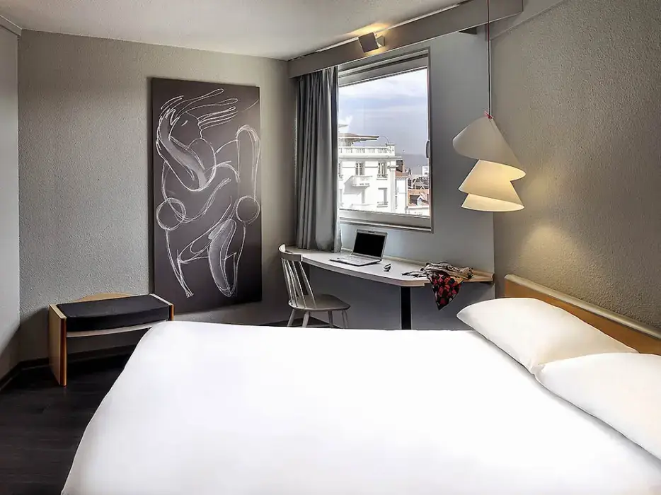 Ibis Vichy 3