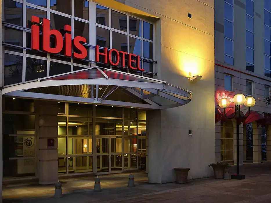 Ibis Vichy 6
