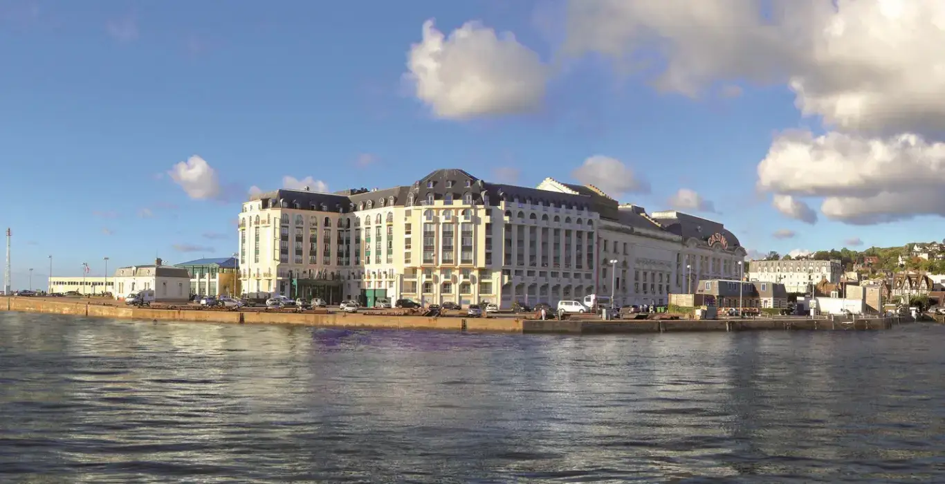 Sowell Hôtels Le Beach ****