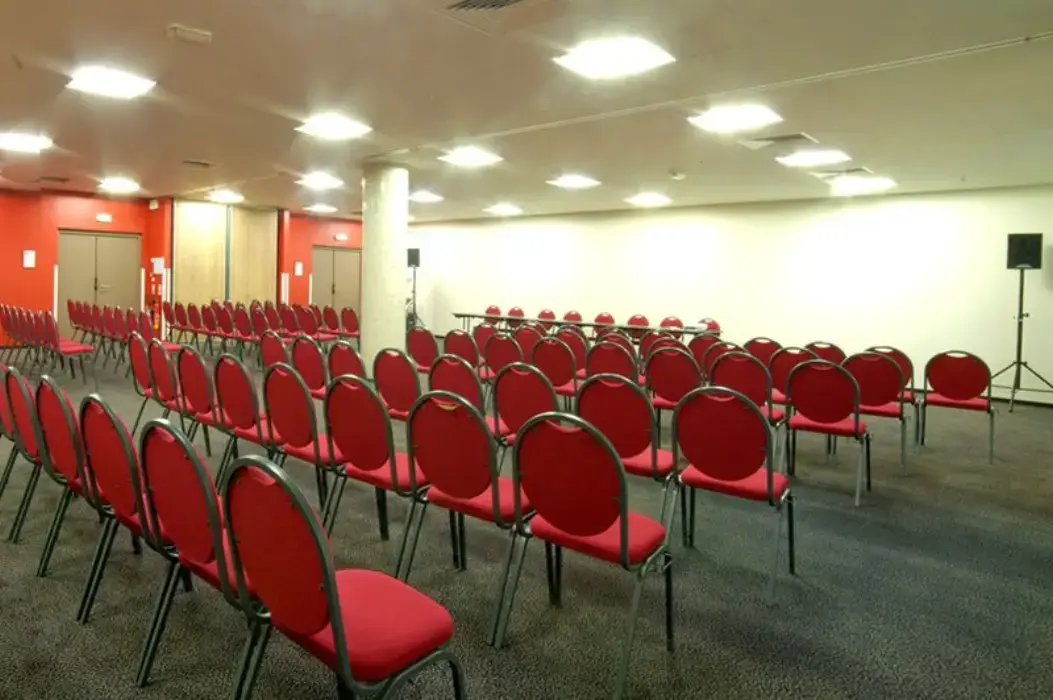 Centre de Congrès de Vierzon 4
