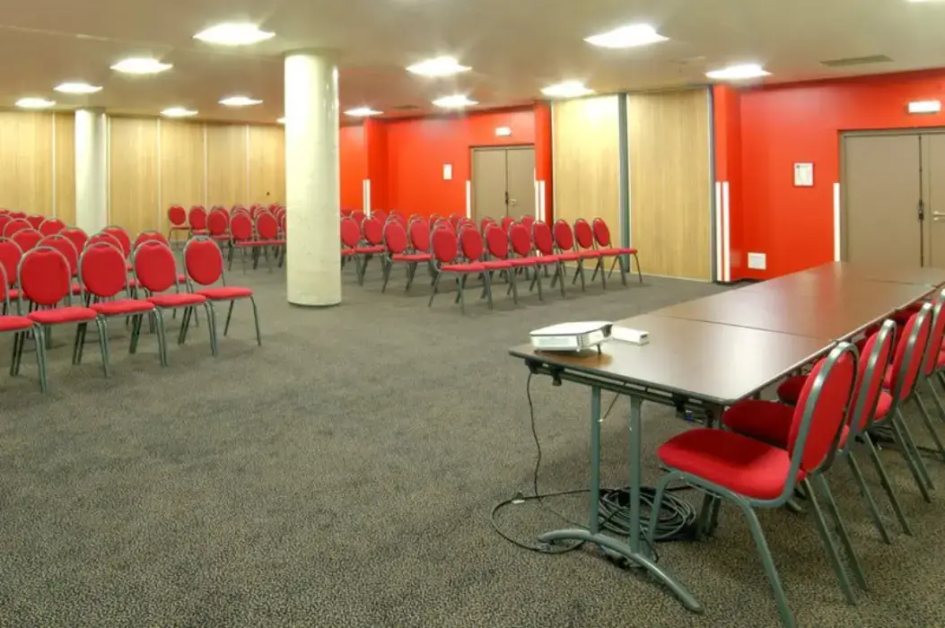Centre de Congrès de Vierzon 5