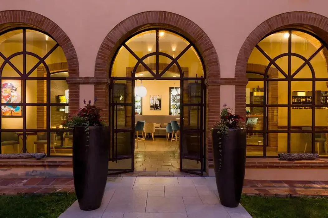 Complexe Hôtelier **** - Abbaye des Capucins  Dali Hôtel Montauban 2