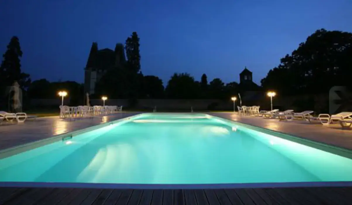 Chateau De Montbraye 9