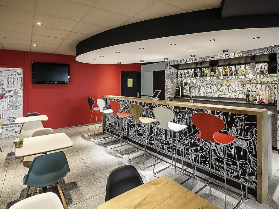 Ibis Rennes Cesson 9