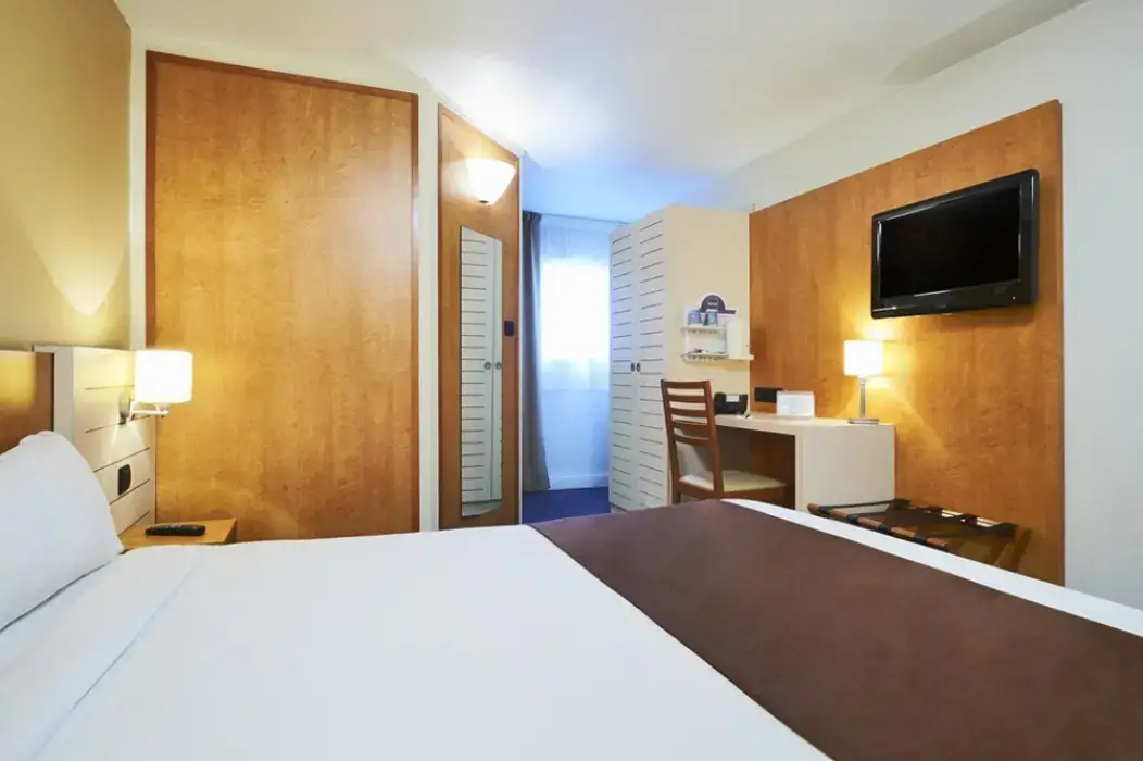 Kyriad Libourne Saint Emilion 8