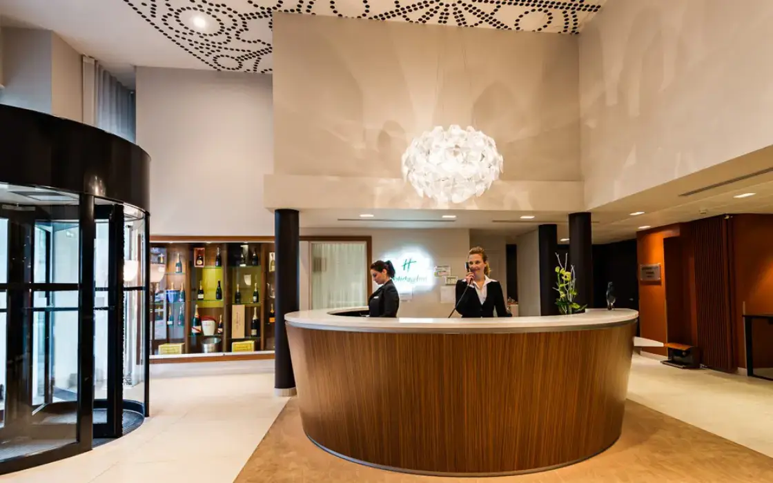 Holiday Inn Reims Centre 11