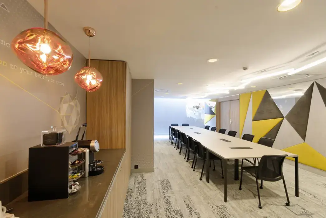 Holiday Inn Reims Centre 12