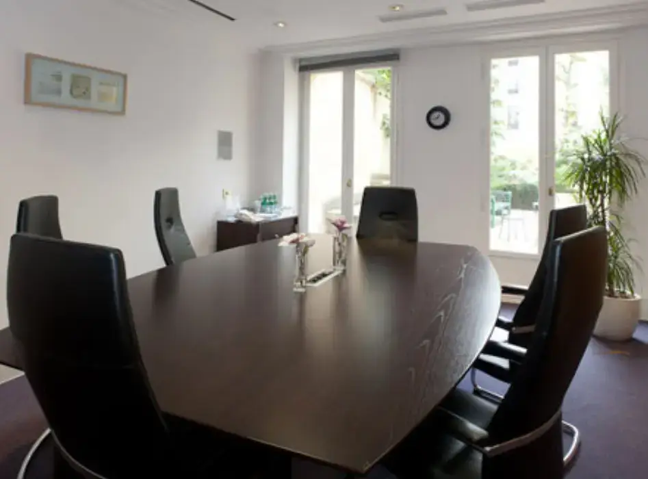 Regus Paris 72 Faubourg St-Honoré 5