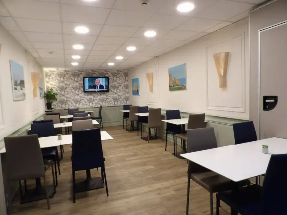Best Western Le Duguesclin 8