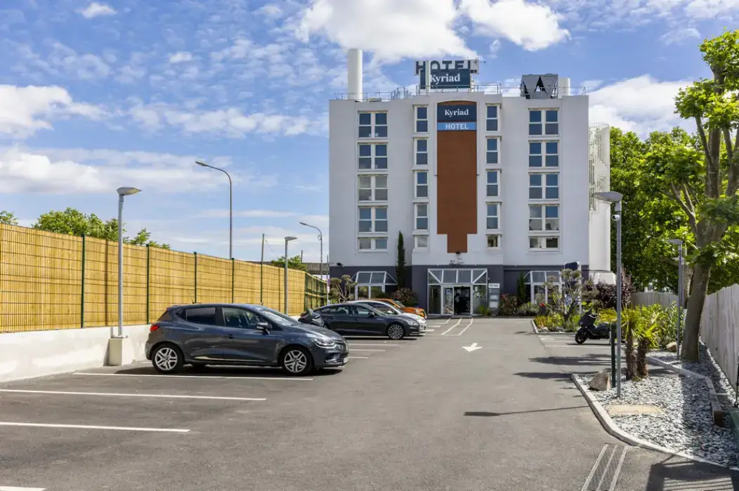 Kyriad Paris Ouest Colombes 5