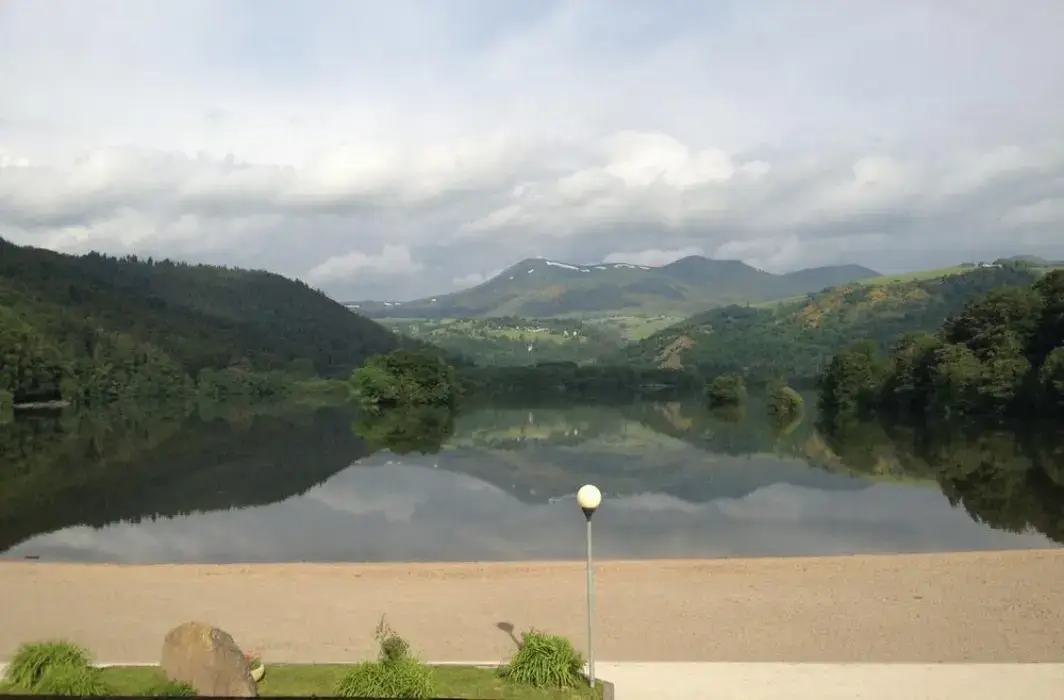 Domaine du Lac Chambon 2