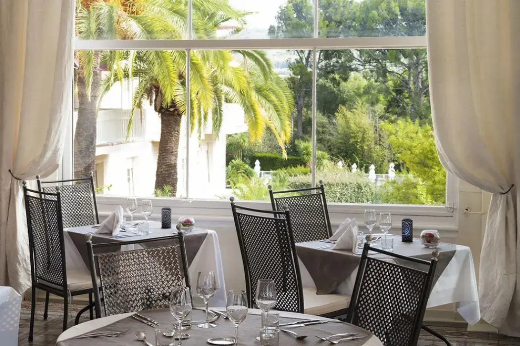 Grand Hotel Des Lecques, BW Signature Collection 5