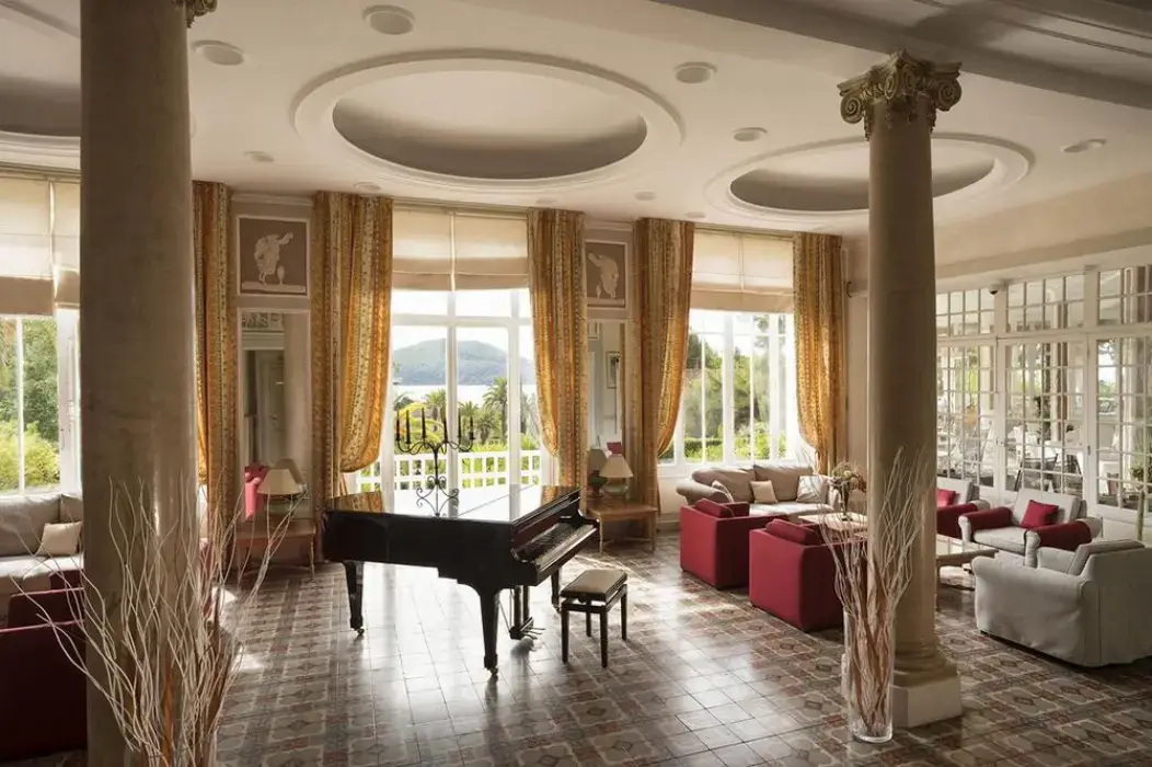 Grand Hotel Des Lecques, BW Signature Collection 10