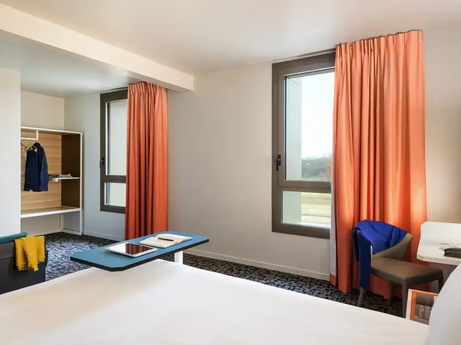 Ibis Styles Guyancourt Versailles 6