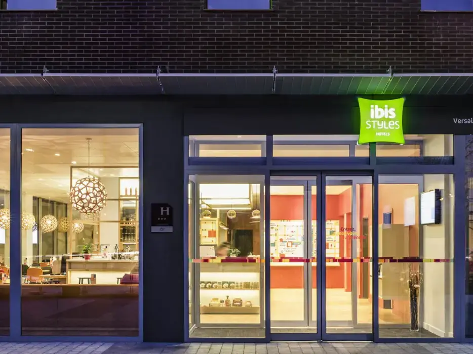 Ibis Styles Guyancourt Versailles 8