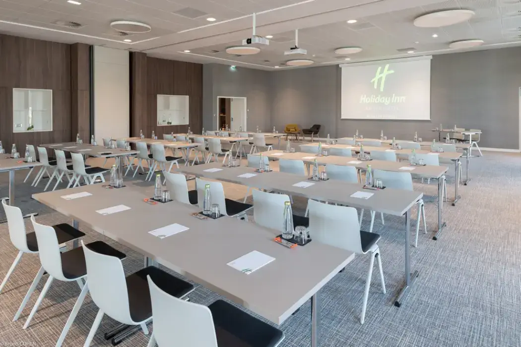 Holiday Inn Paris CDG Airport 2