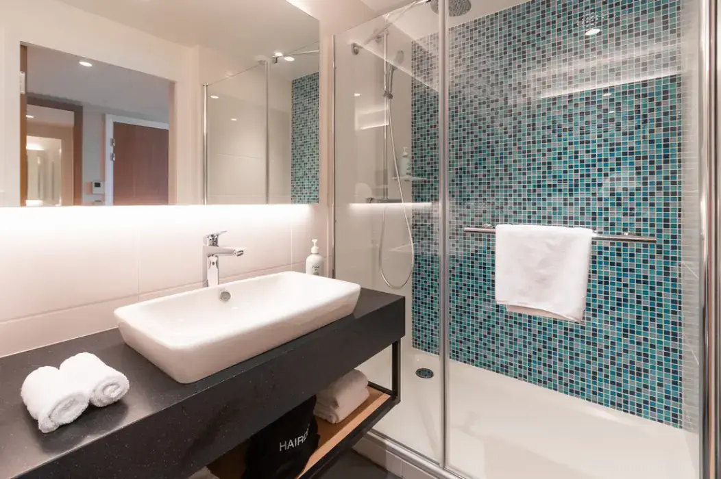 Holiday Inn Paris CDG Airport 7