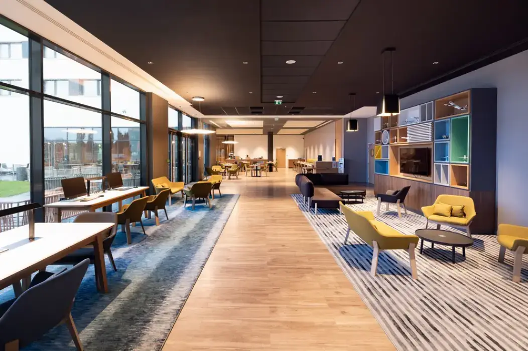 Holiday Inn Paris CDG Airport 14
