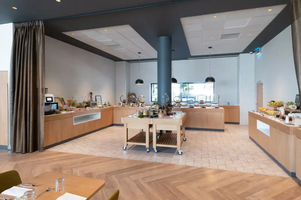 Holiday Inn Paris CDG Airport 19