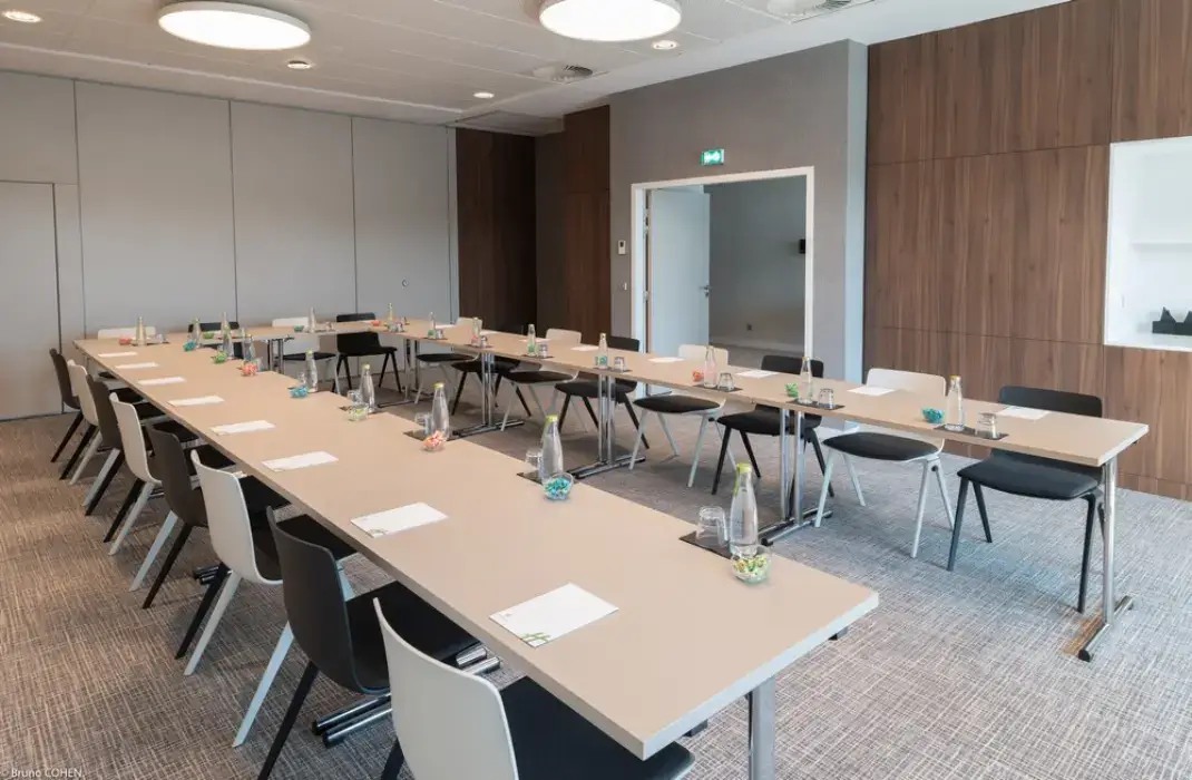 Holiday Inn Paris CDG Airport 29