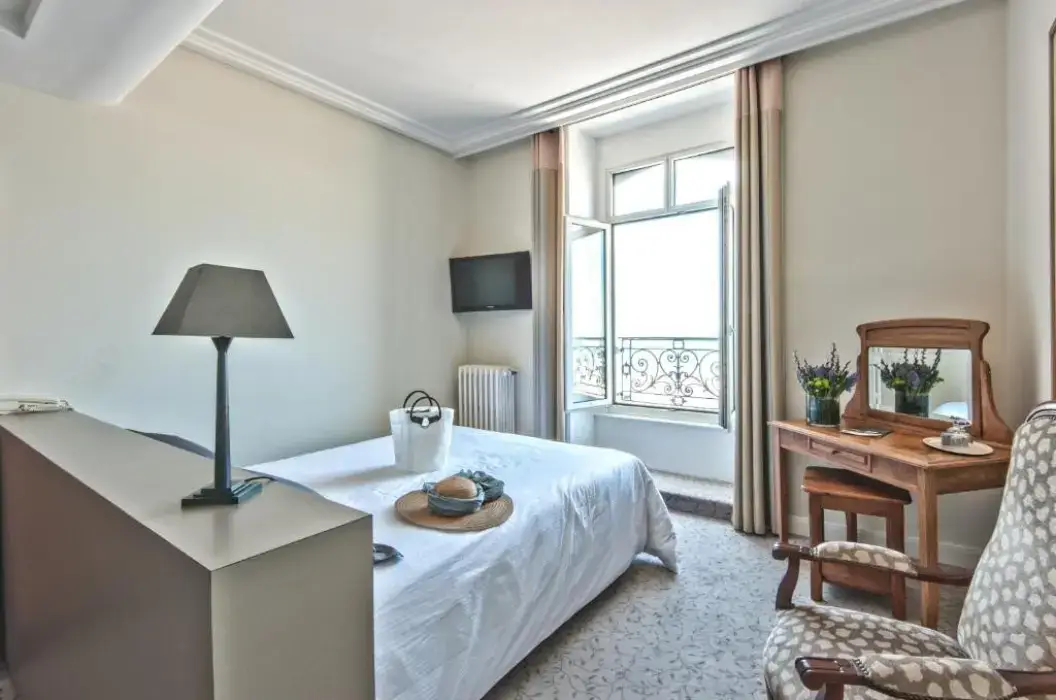 Hôtel France et Chateaubriand 2