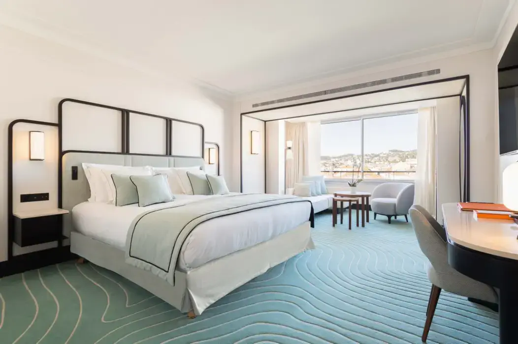 Mondrian Cannes 4