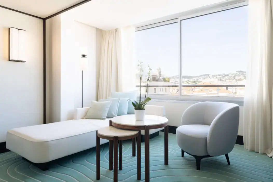 Mondrian Cannes 5