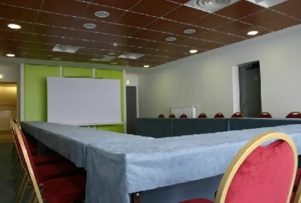 Palais des Sports et des Congres Alpe d'Huez 3