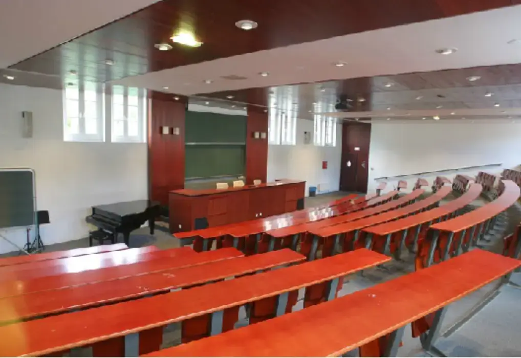 Centre Universitaire Malesherbes 6