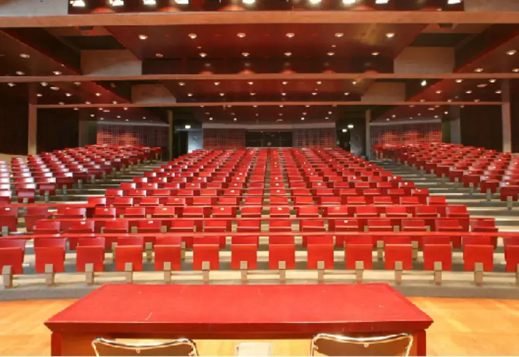 Centre Universitaire Malesherbes 7