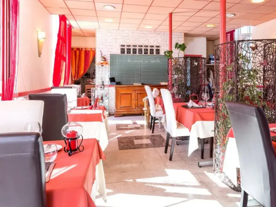 Hôtel Restaurant Le Védaquais 4