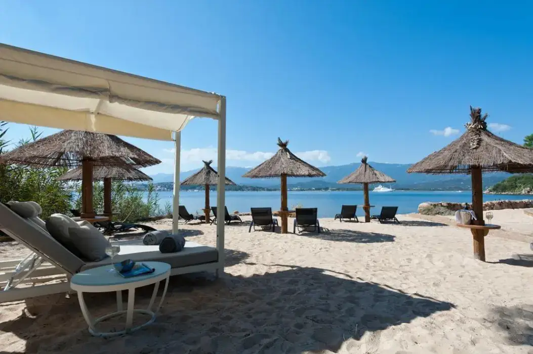 Isulella Hôtel et Restaurant 5