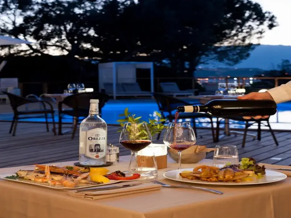 Isulella Hôtel et Restaurant 9